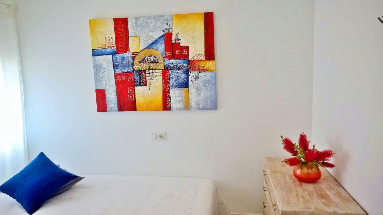 Apartamento Leman Apartment Салоу Екстериор снимка