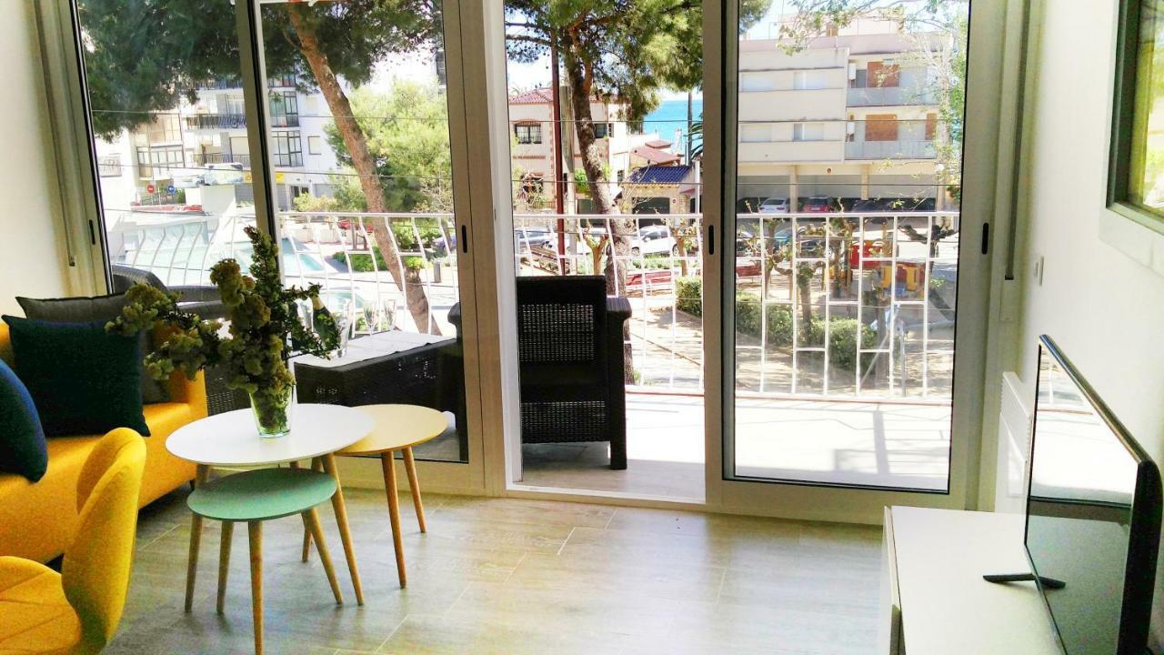 Apartamento Leman Apartment Салоу Екстериор снимка
